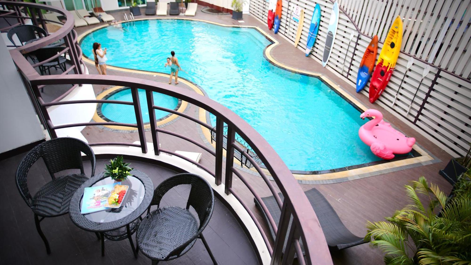 A-Te Chumphon Hotel - Sha Plus Esterno foto