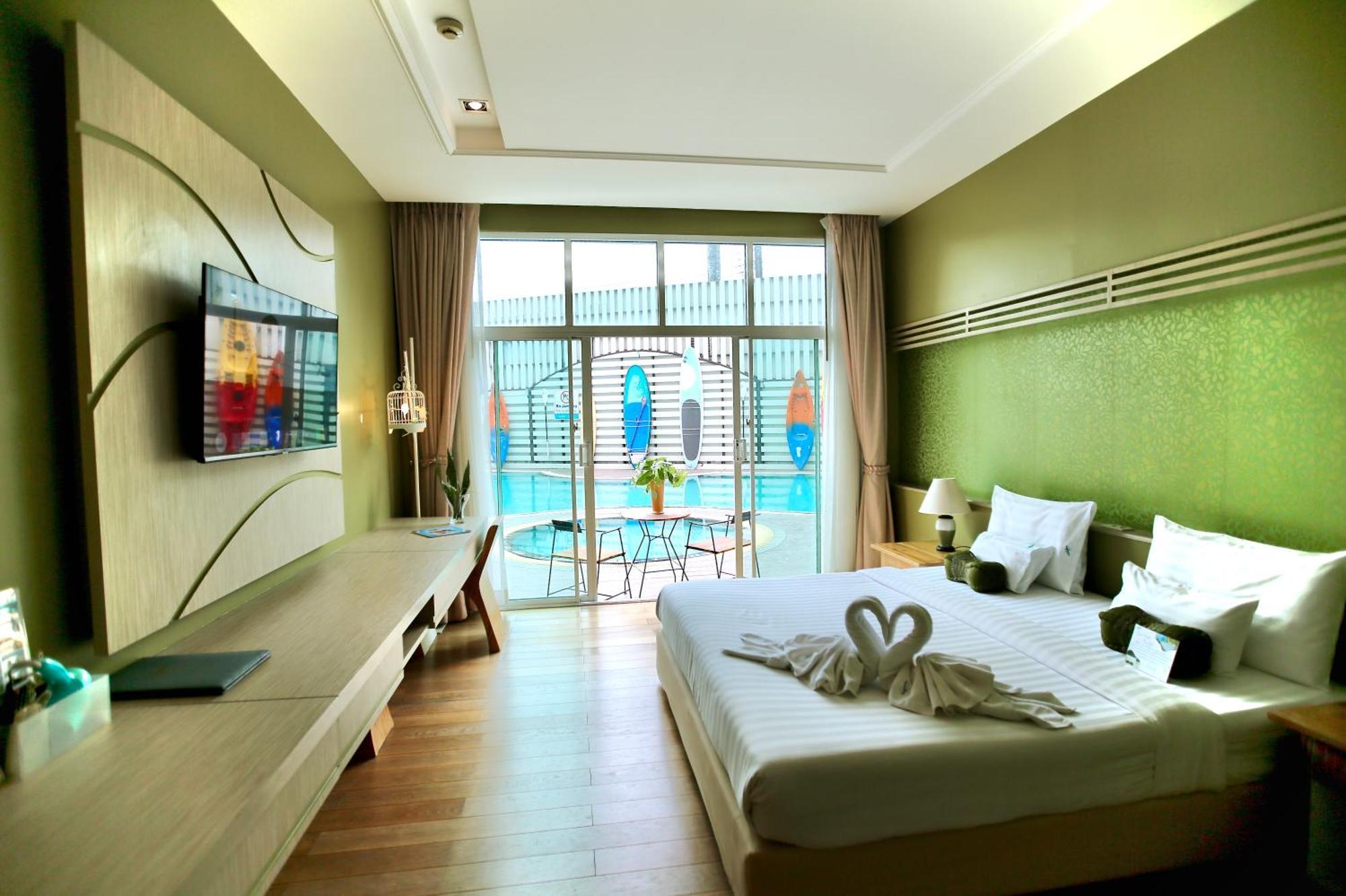 A-Te Chumphon Hotel - Sha Plus Esterno foto