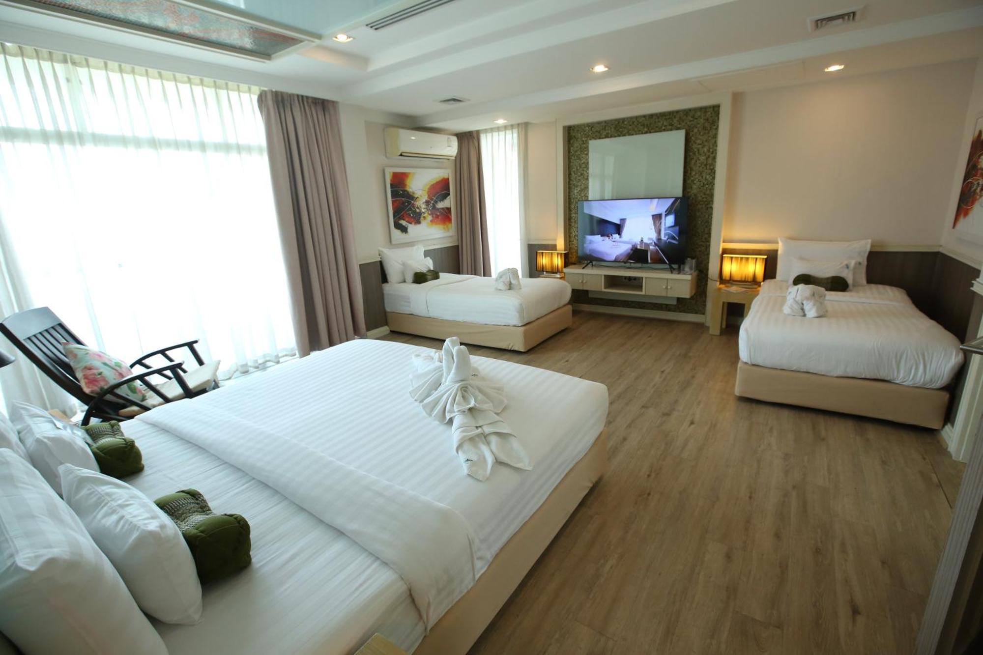 A-Te Chumphon Hotel - Sha Plus Esterno foto